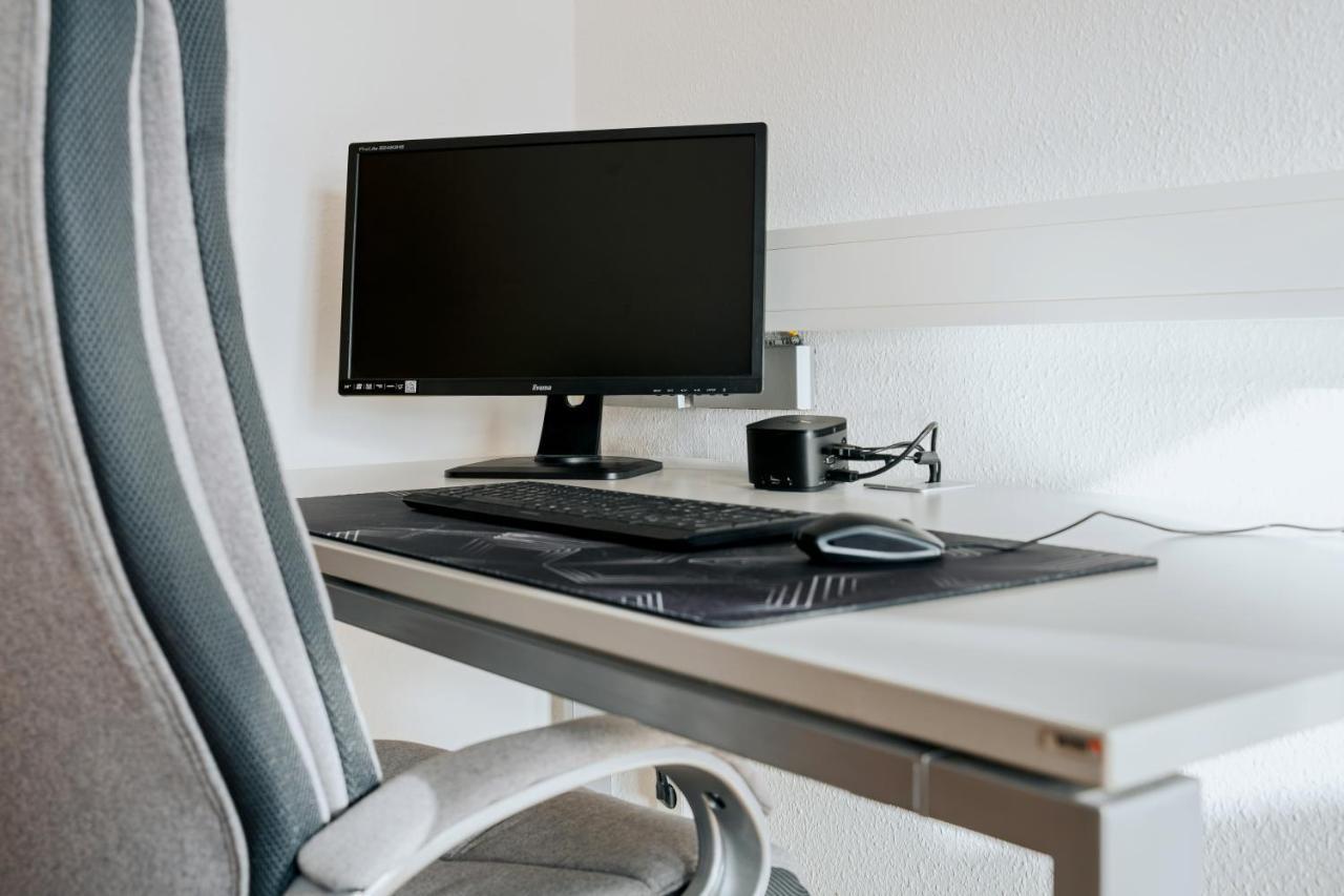 Blissplace 3 Zi Premium Apartment Nahe Getec Arena Mit Kingsize Betten Und Balkon Magdeburg Exteriör bild