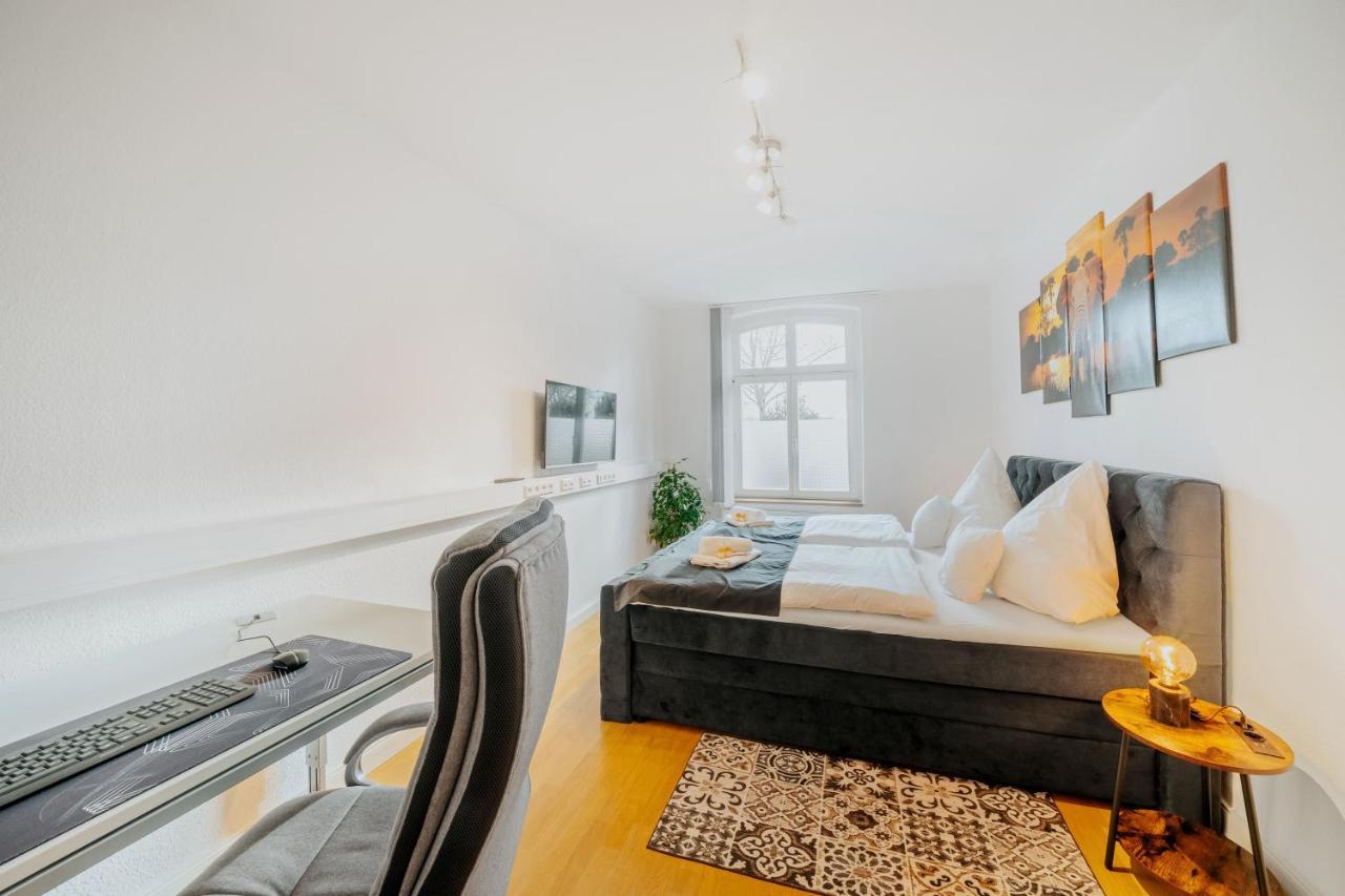 Blissplace 3 Zi Premium Apartment Nahe Getec Arena Mit Kingsize Betten Und Balkon Magdeburg Exteriör bild