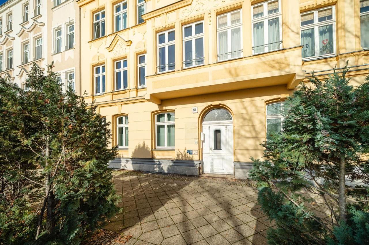 Blissplace 3 Zi Premium Apartment Nahe Getec Arena Mit Kingsize Betten Und Balkon Magdeburg Exteriör bild